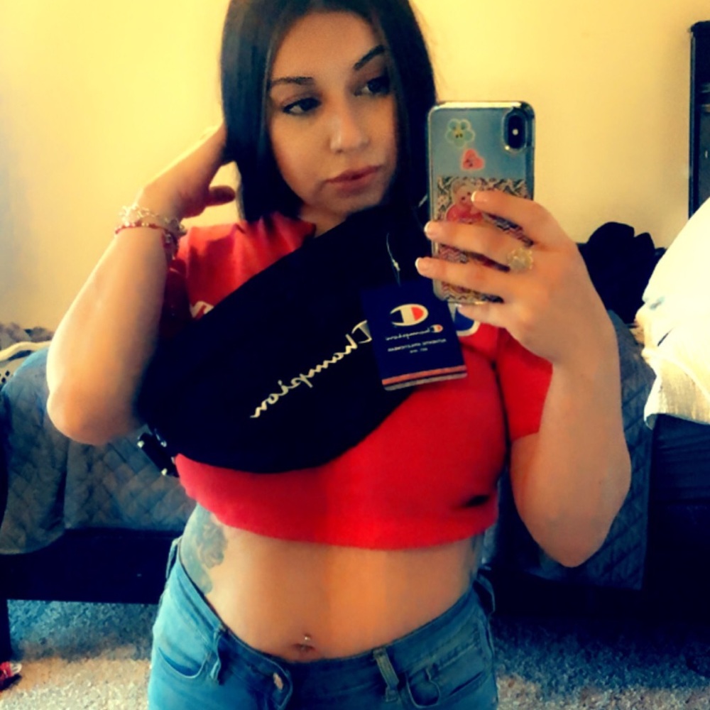 Champion cross body bag